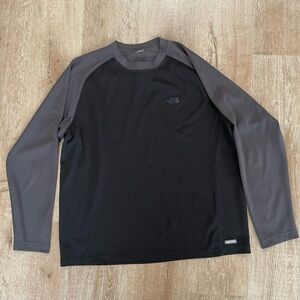 The North Face Men’s black and grey long sleeve vapor wicking shirt size large